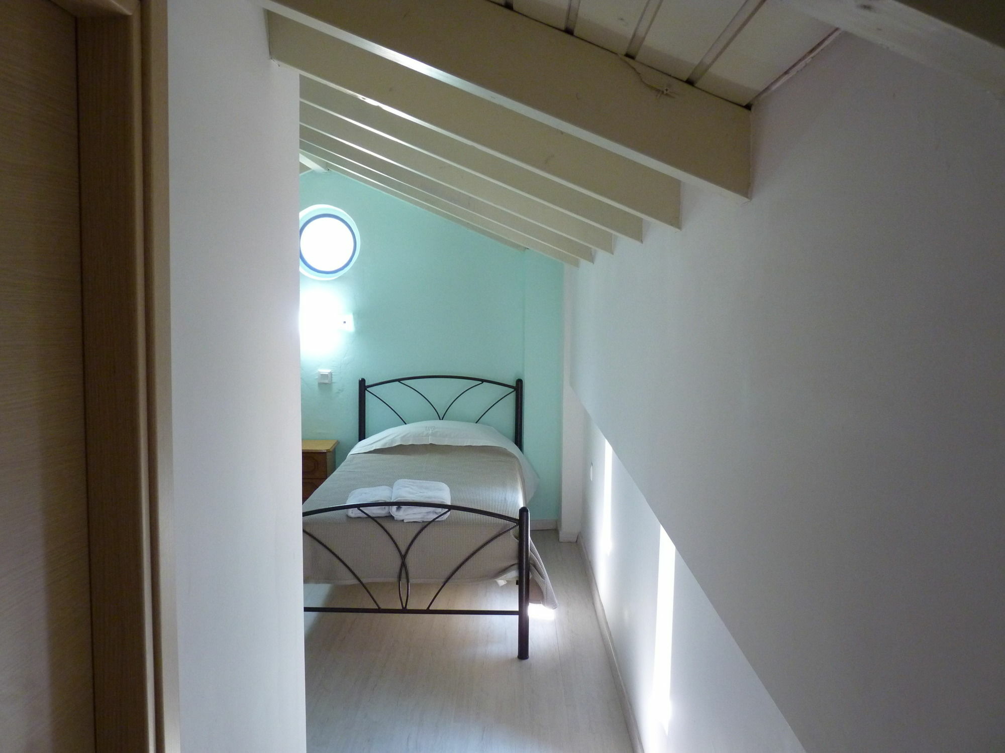 Ilianthos Apartments & Studios มิกรอส ยาลอส ภายนอก รูปภาพ