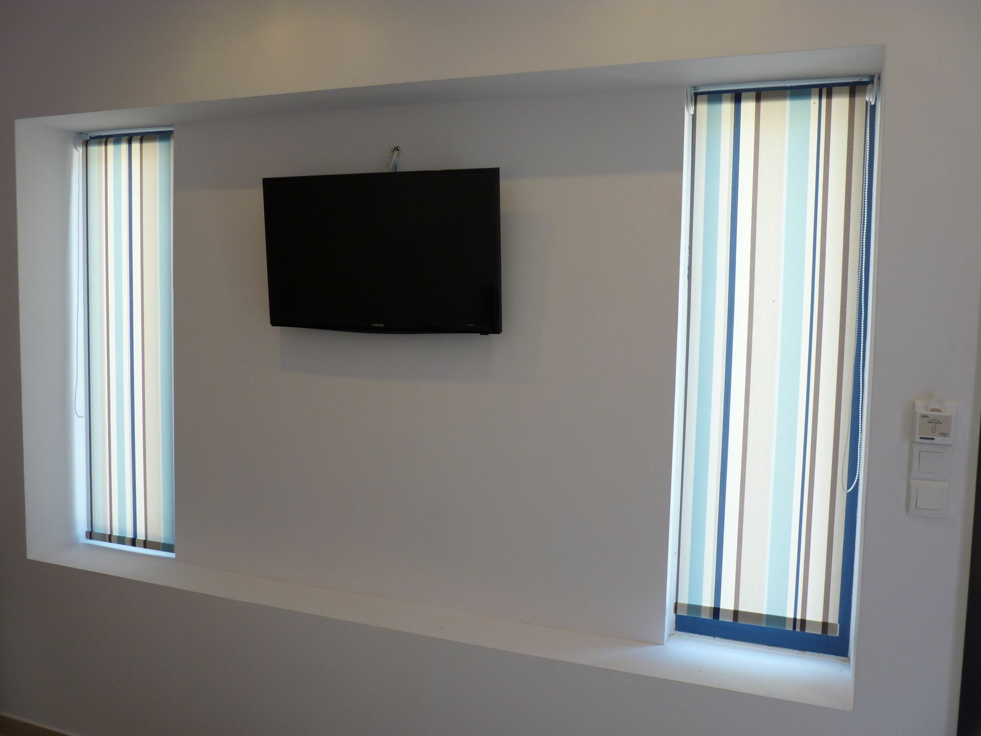 Ilianthos Apartments & Studios มิกรอส ยาลอส ภายนอก รูปภาพ