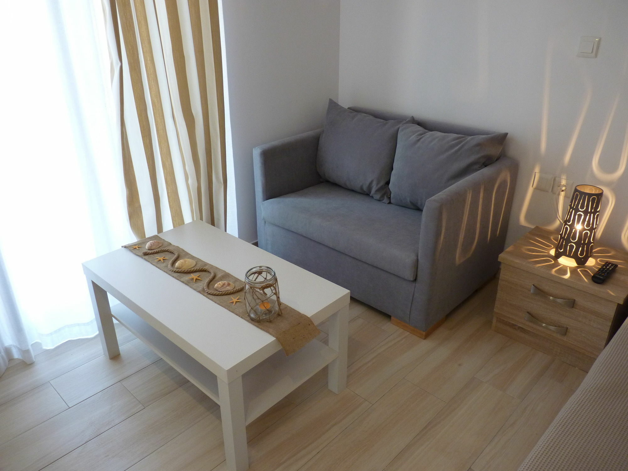 Ilianthos Apartments & Studios มิกรอส ยาลอส ภายนอก รูปภาพ