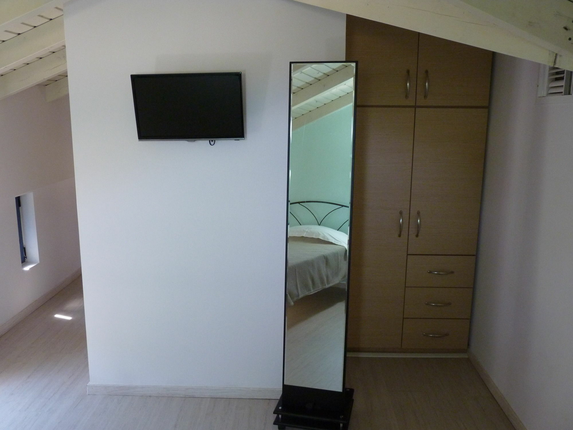 Ilianthos Apartments & Studios มิกรอส ยาลอส ภายนอก รูปภาพ